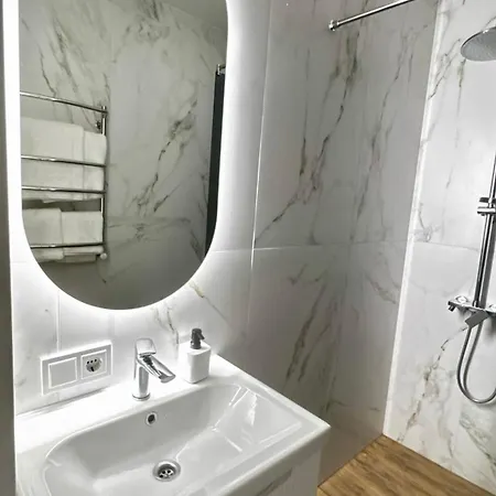 Yu-home 2 Apartman